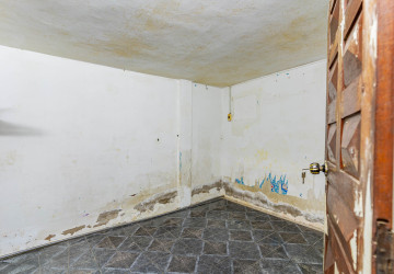 100 Sqm Retail Space For Rent - BKK1, Phnom Penh thumbnail
