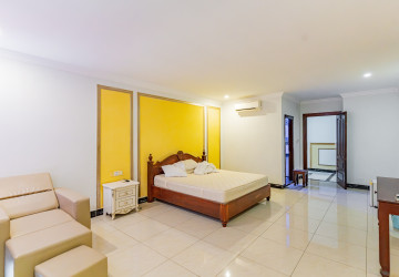 60 Room Commercial Building For Rent - BKK2, Phnom Penh thumbnail