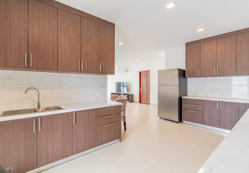 2 Bedroom Serviced Apartment For Rent - Boeung Trabek, Phnom Penh thumbnail