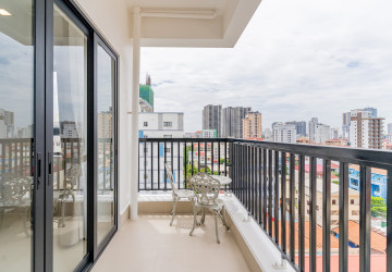 3 Bedroom Serviced Apartment For Rent - Boeung Trabek, Phnom Penh thumbnail