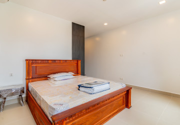 1 Bedroom Serviced Apartment For Rent - Boeung Trabek, Phnom Penh thumbnail