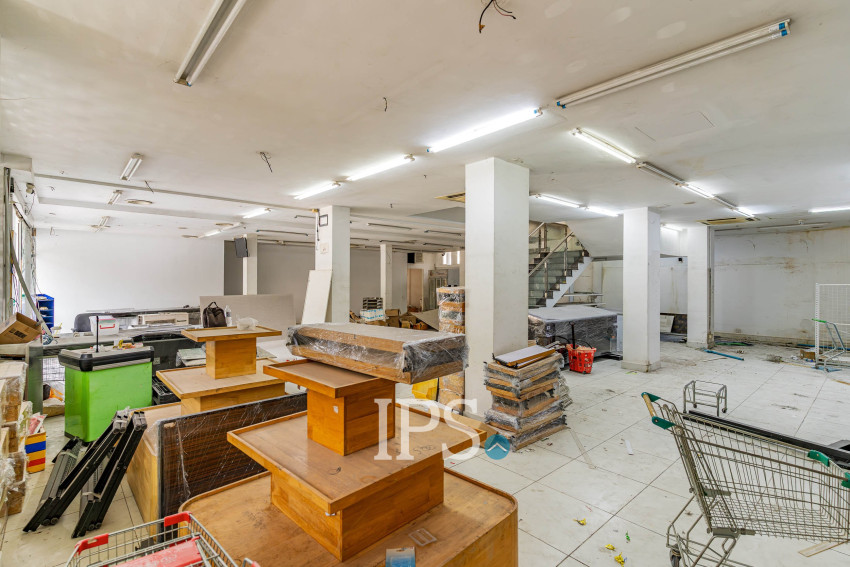 522 Sqm Retail Space For Rent - Phsar Depou 1, Phnom Penh