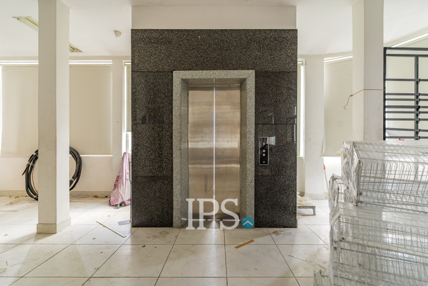 522 Sqm Retail Space For Rent - Phsar Depou 1, Phnom Penh