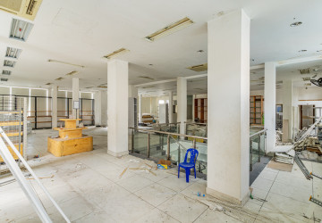 522 Sqm Retail Space For Rent - Phsar Depou 1, Phnom Penh thumbnail