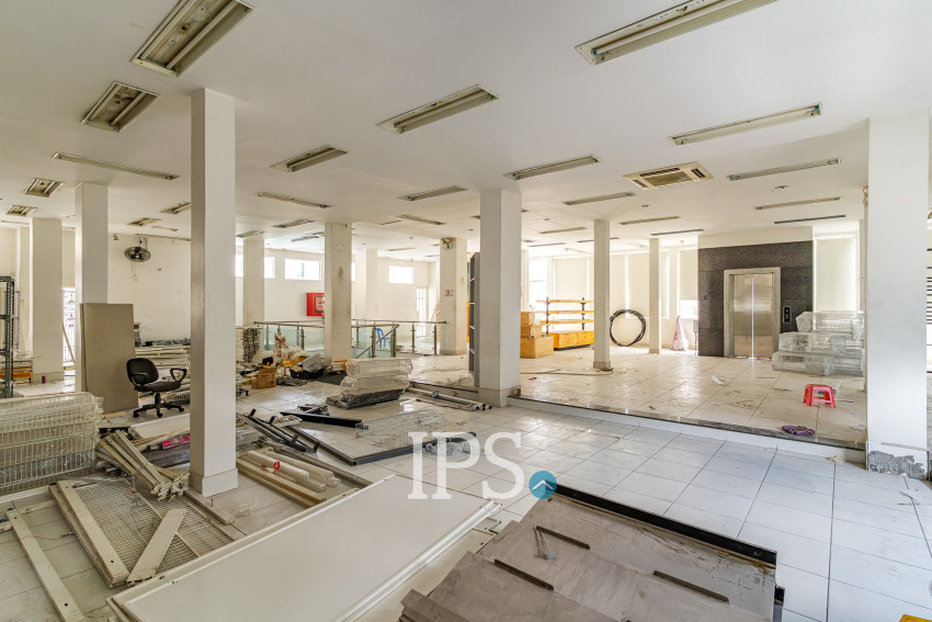 522 Sqm Retail Space For Rent - Phsar Depou 1, Phnom Penh