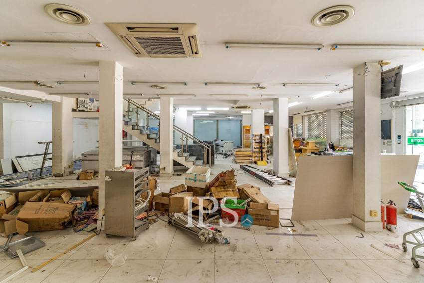 522 Sqm Retail Space For Rent - Phsar Depou 1, Phnom Penh