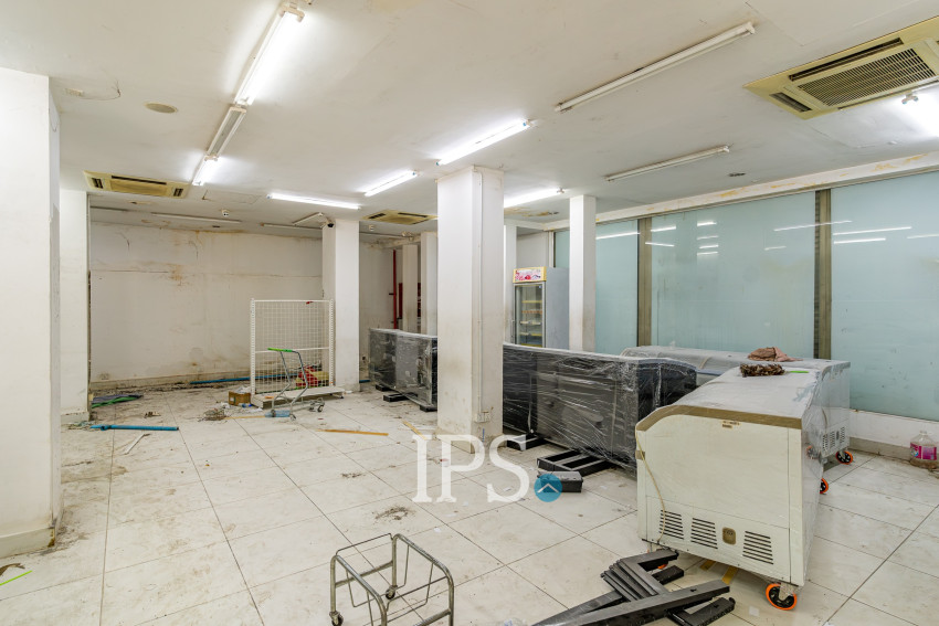 522 Sqm Retail Space For Rent - Phsar Depou 1, Phnom Penh