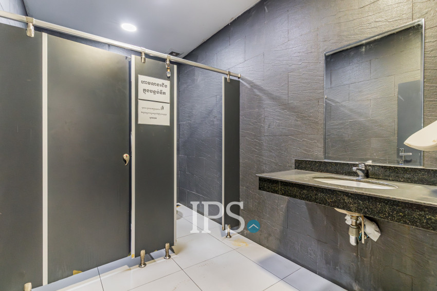 528 Sqm Commercial Building For Rent - Ta Khmau, Phnom Penh