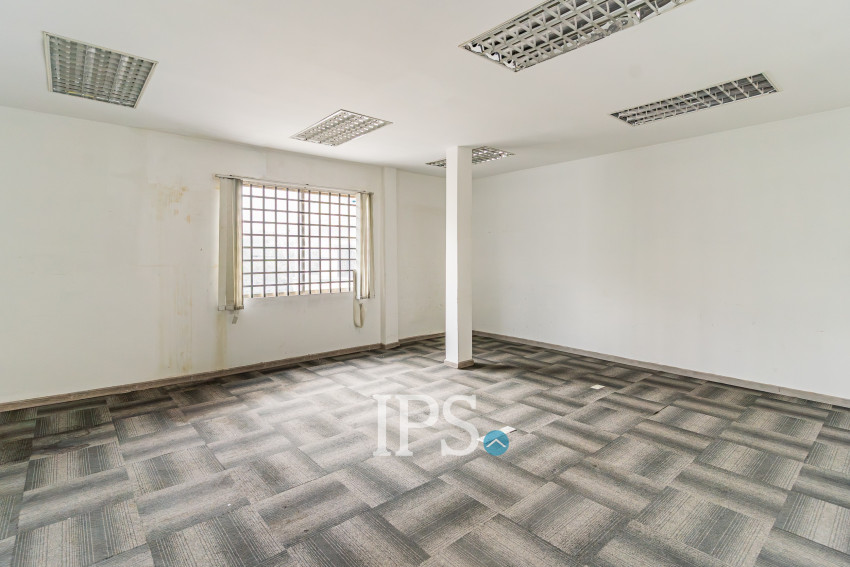 528 Sqm Commercial Building For Rent - Ta Khmau, Phnom Penh