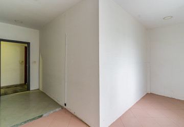 528 Sqm Commercial Building For Rent - Ta Khmau, Phnom Penh thumbnail