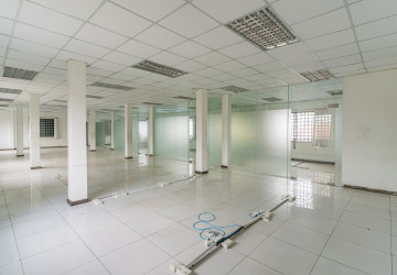 528 Sqm Commercial Building For Rent - Ta Khmau, Phnom Penh thumbnail