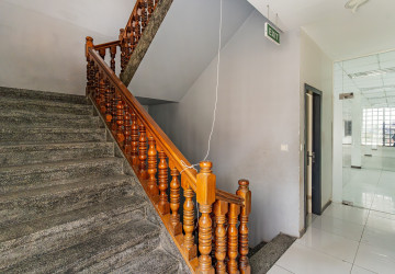 528 Sqm Commercial Building For Rent - Ta Khmau, Phnom Penh thumbnail