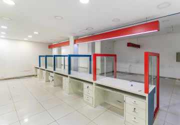 528 Sqm Commercial Building For Rent - Ta Khmau, Phnom Penh thumbnail