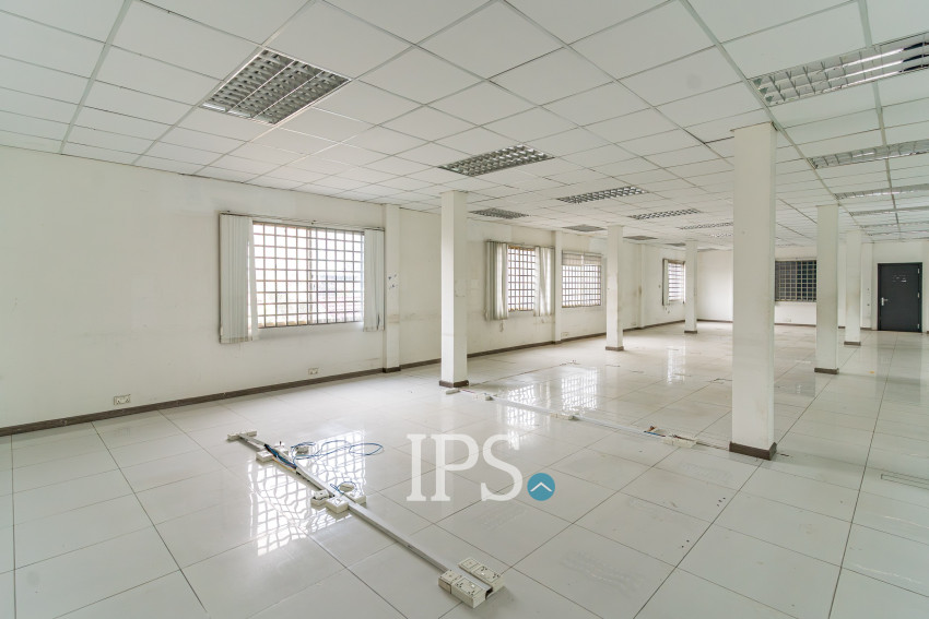 528 Sqm Commercial Building For Rent - Ta Khmau, Phnom Penh