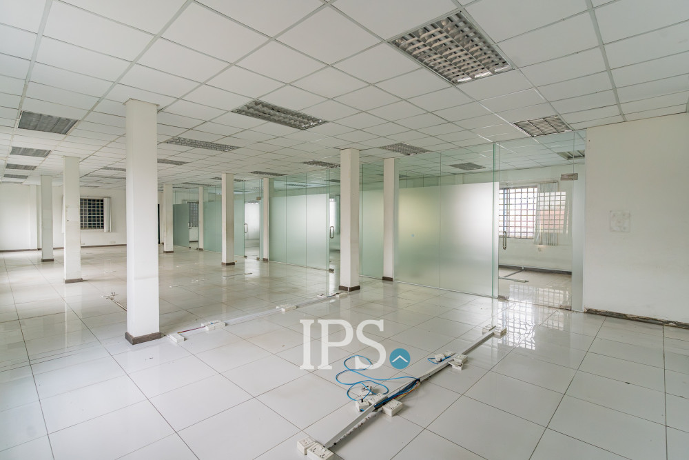 528 Sqm Commercial Building For Rent - Ta Khmau, Phnom Penh - Image 14