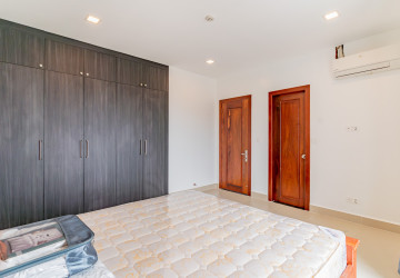 2 Bedroom Serviced Apartment For Rent - Boeung Trabek, Phnom Penh thumbnail
