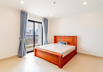 2 Bedroom Serviced Apartment For Rent - Boeung Trabek, Phnom Penh thumbnail