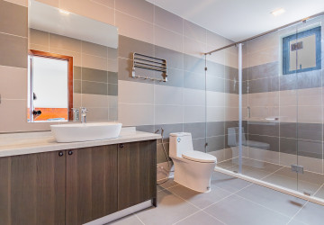 2 Bedroom Serviced Apartment For Rent - Boeung Trabek, Phnom Penh thumbnail