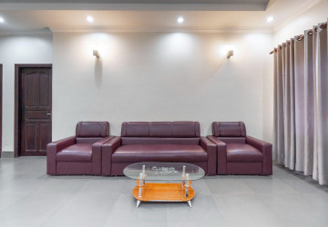 2 Bedroom Apartment For Rent - Svay Dangkum, Siem Reap thumbnail