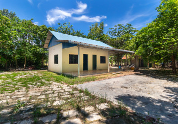 3700 Sqm Commercial Land For Rent - Teuk Vil, Siem Reap thumbnail