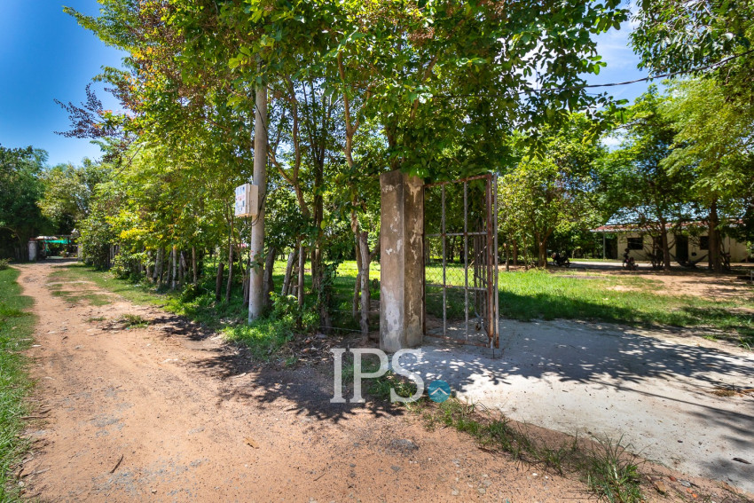 3700 Sqm Commercial Land For Rent - Teuk Vil, Siem Reap
