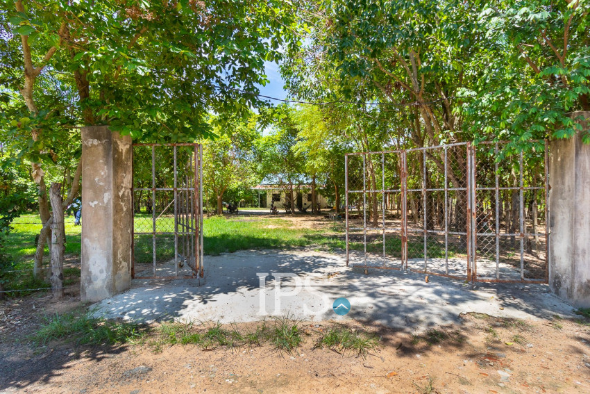 3700 Sqm Commercial Land For Rent - Teuk Vil, Siem Reap