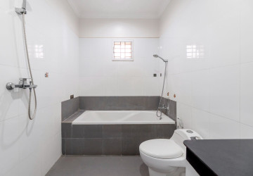 1 Bedroom Apartment For Rent - Svay Dangkum, Siem Reap thumbnail