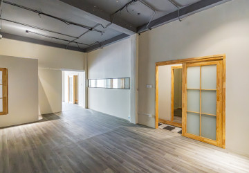 408 Sqm Commercial Building For Rent - Chey Chumneah, Phnom Penh thumbnail