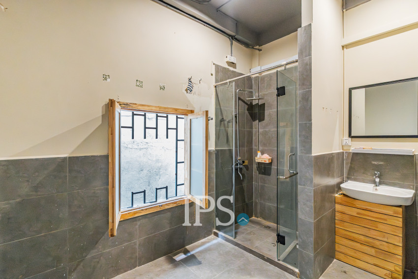 408 Sqm Commercial Building For Rent - Chey Chumneah, Phnom Penh