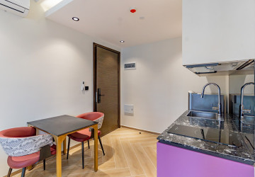 1 Bedroom Condo For Rent - Time Square 5, BKK1, Phnom Penh thumbnail