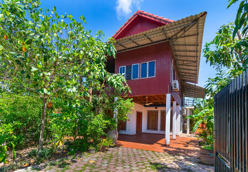 2 Bedroom Wooden House For Rent - Svay Dangkum, Siem Reap thumbnail