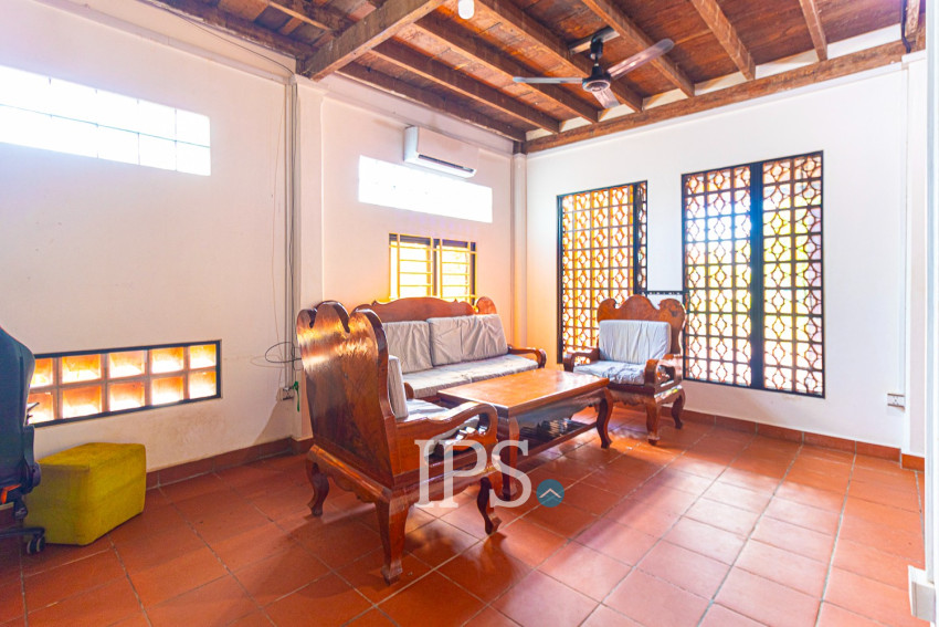 2 Bedroom Wooden House For Rent - Svay Dangkum, Siem Reap
