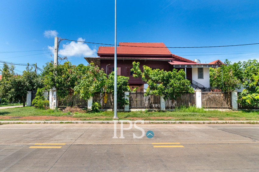 2 Bedroom Wooden House For Rent - Svay Dangkum, Siem Reap