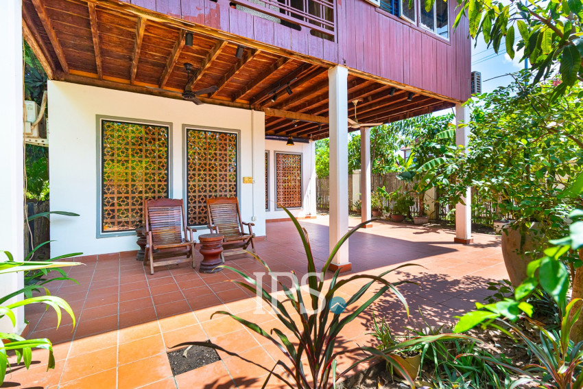 2 Bedroom Wooden House For Rent - Svay Dangkum, Siem Reap