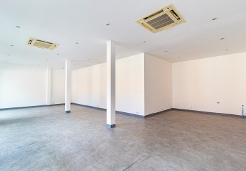 76 Sqm Office For Rent - Svay Dangkum, Siem Reap thumbnail