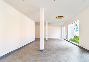 76 Sqm Office For Rent - Svay Dangkum, Siem Reap thumbnail