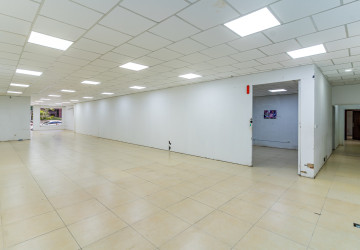345 Sqm Retail Space For Rent - BKK1, Phnom Penh thumbnail