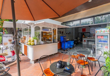 2 Bedroom Shophouse For Sale - Tonle Bassac, Phnom Penh - Image 2
