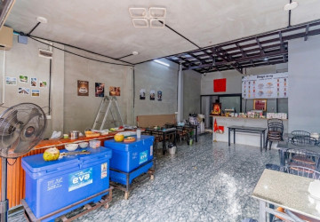 2 Bedroom Shophouse For Sale - Tonle Bassac, Phnom Penh - Image 3