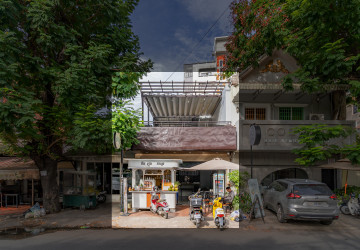 2 Bedroom Shophouse For Sale – Tonle Bassac, Phnom Penh