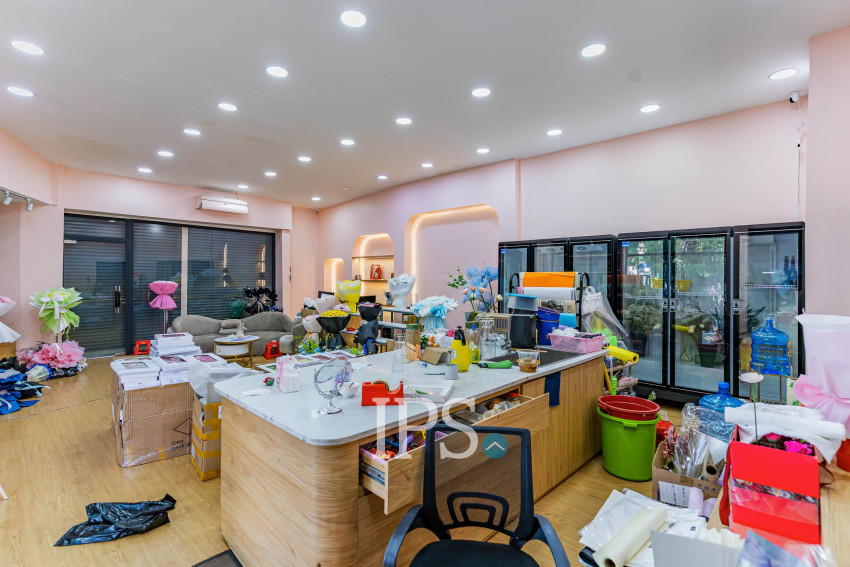 94 Sqm Retail Space For Rent - Chakto Mukh, Phnom Penh
