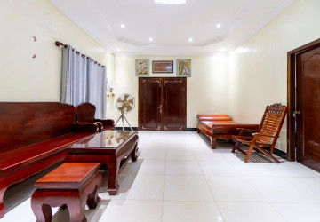 4 Bedroom House For Rent - Kouk Chork, Siem Reap thumbnail