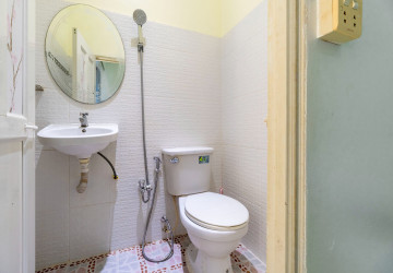 4 Bedroom House For Rent - Kouk Chork, Siem Reap thumbnail