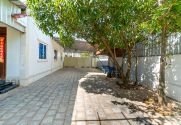 4 Bedroom House For Rent - Kouk Chork, Siem Reap thumbnail