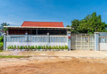 4 Bedroom House For Rent - Kouk Chork, Siem Reap thumbnail