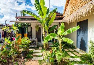 1400Sqm Commercial Land and Bar For Rent - Kouk Chork, Siem Reap thumbnail