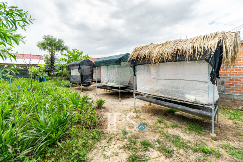 1400Sqm Commercial Land and Bar For Rent - Kouk Chork, Siem Reap