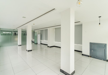 90 Sqm Office Space For Rent - BKK3, Phnom Penh thumbnail