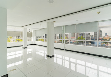 90 Sqm Office Space For Rent - BKK3, Phnom Penh thumbnail