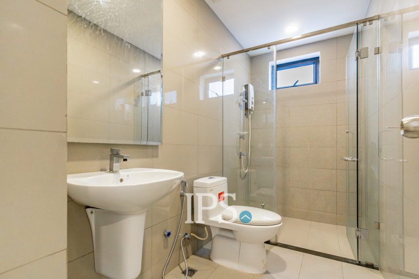 4 Bedroom Link Villa For Rent - Chip Mong 598, Chrang Chamres 1, Phnom Penh